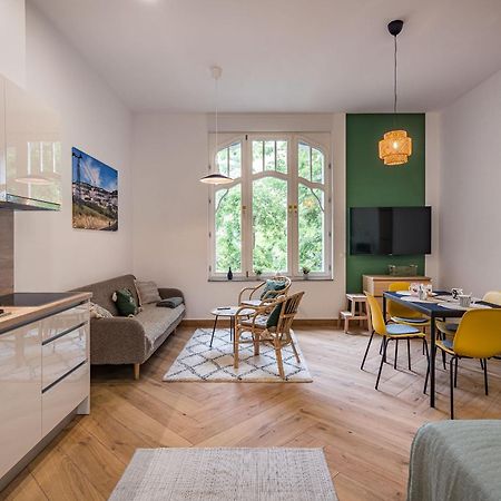 Stafetahaz Apartmanok 瓦茨 外观 照片