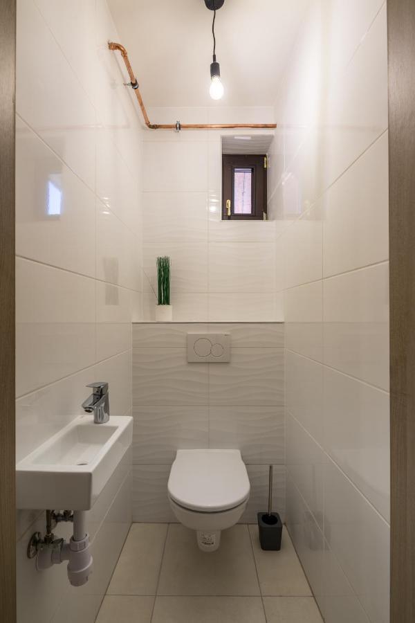 Stafetahaz Apartmanok 瓦茨 外观 照片