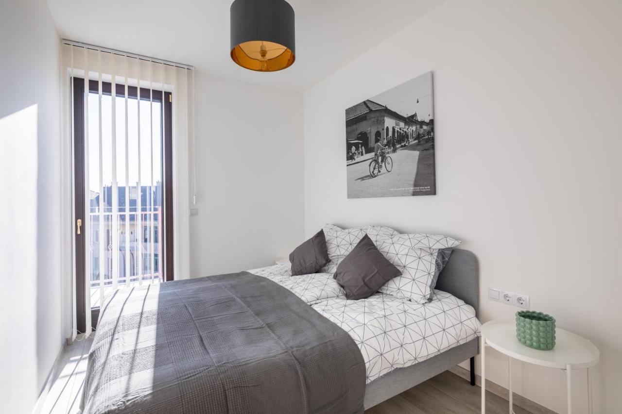 Stafetahaz Apartmanok 瓦茨 外观 照片