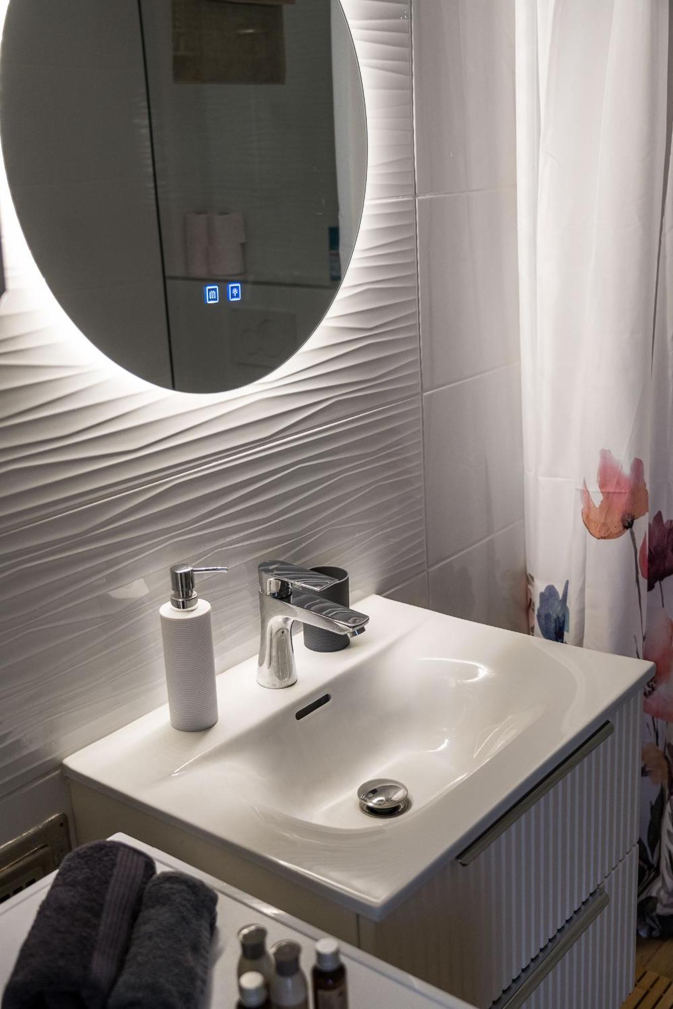 Stafetahaz Apartmanok 瓦茨 外观 照片