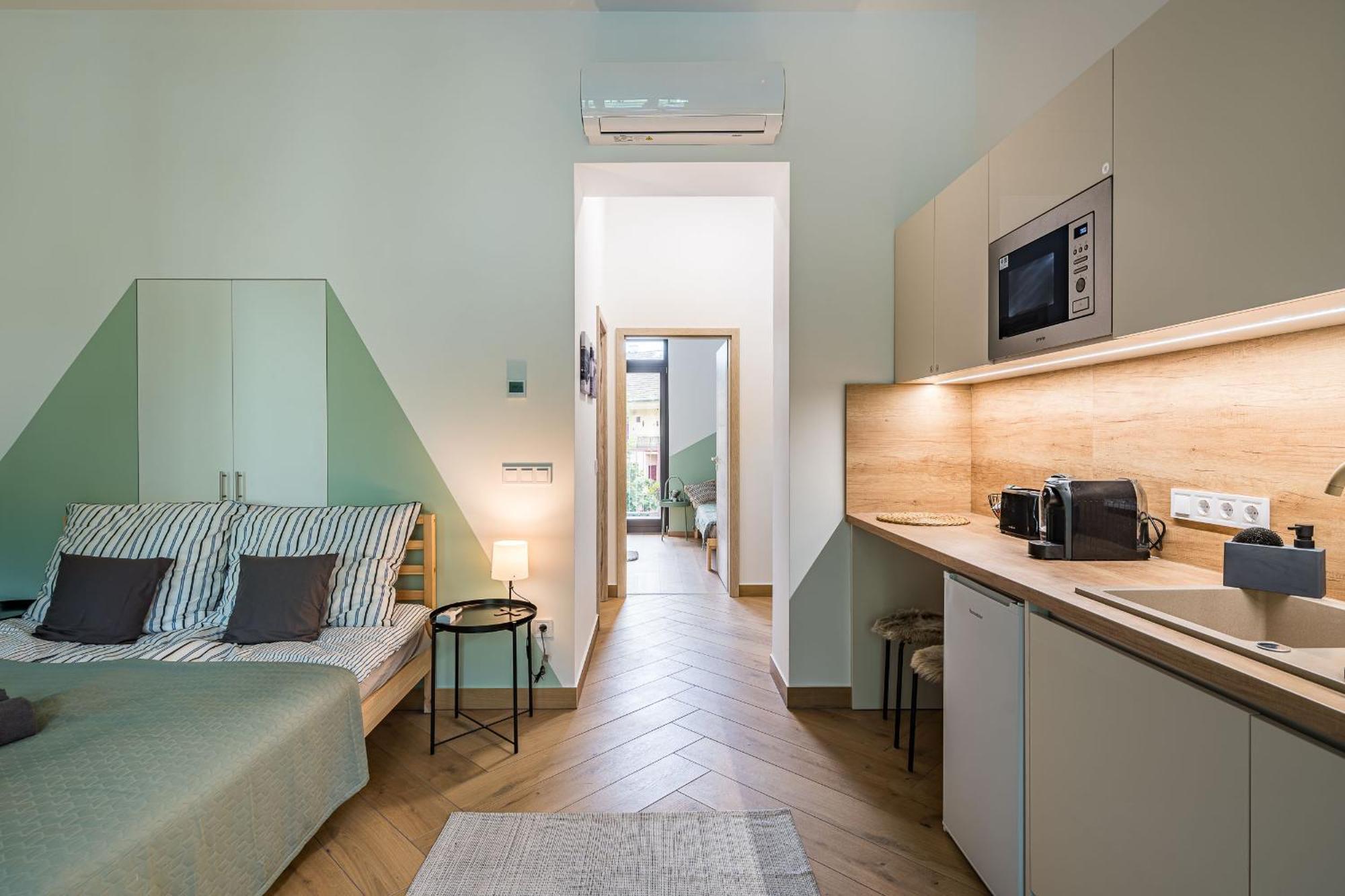 Stafetahaz Apartmanok 瓦茨 外观 照片