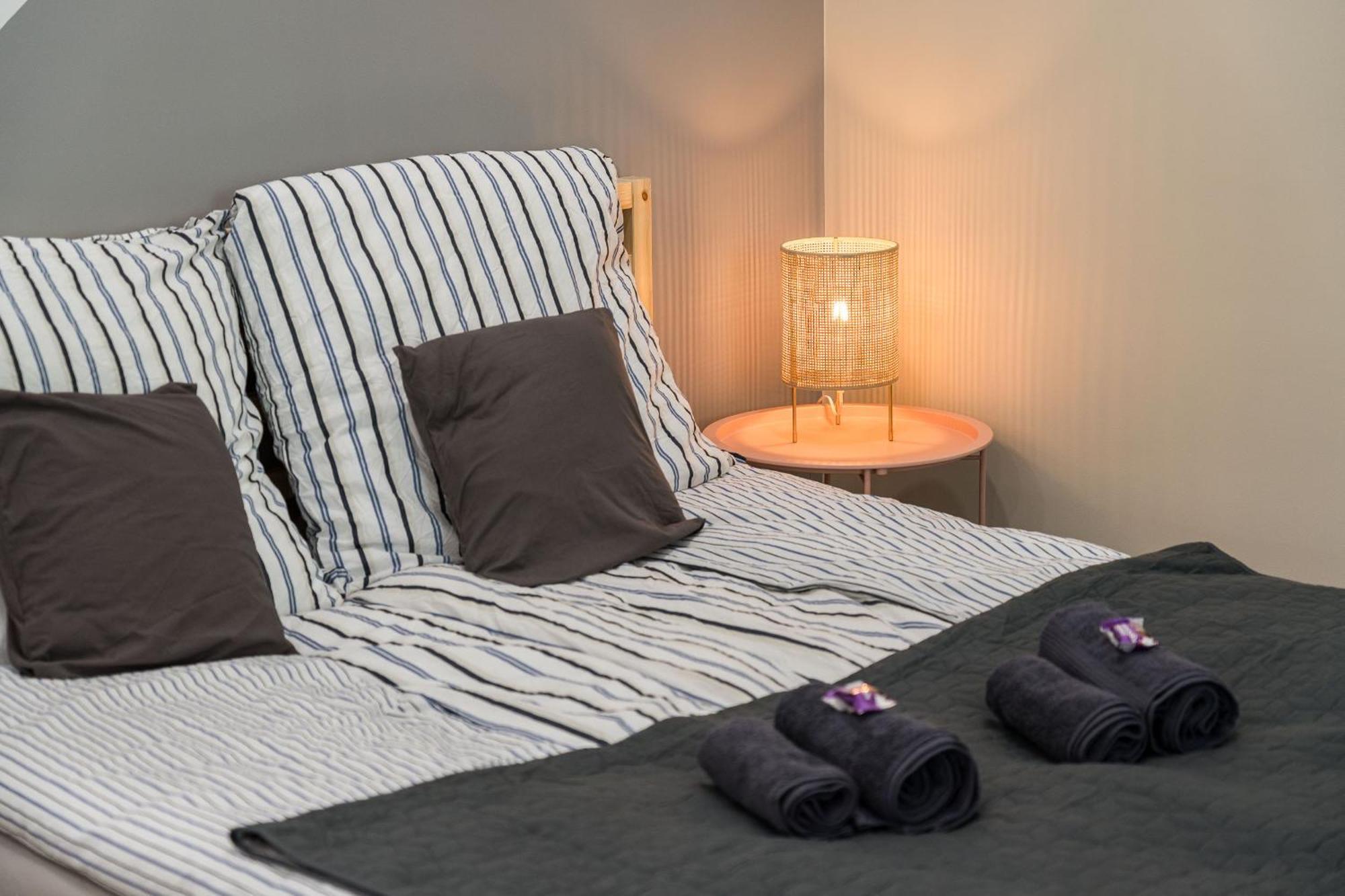 Stafetahaz Apartmanok 瓦茨 外观 照片
