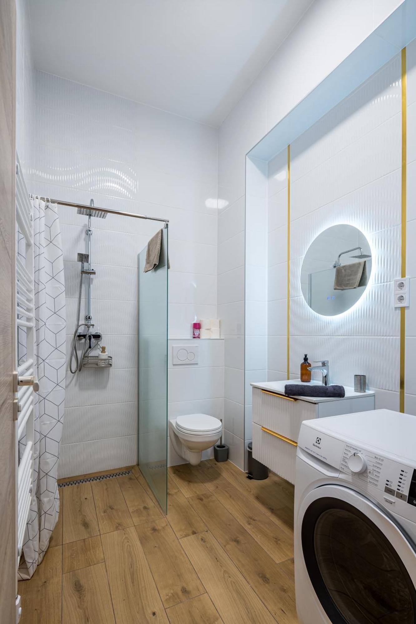 Stafetahaz Apartmanok 瓦茨 外观 照片