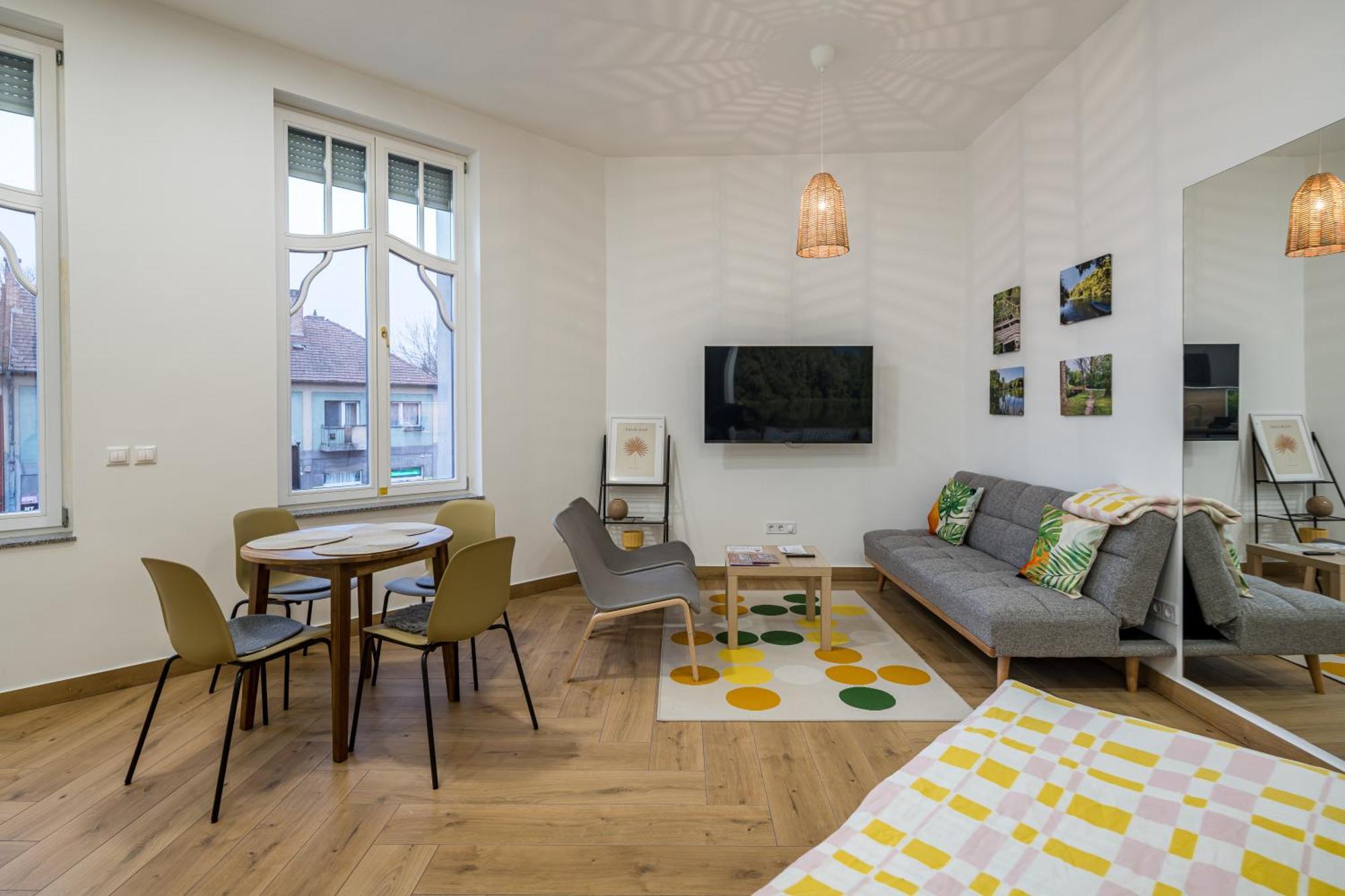 Stafetahaz Apartmanok 瓦茨 外观 照片